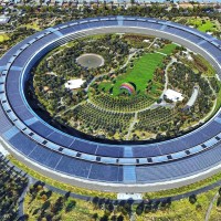 एक्सक्लुसिभ क्लबमा एप्पल, बजार मूल्य ४ सय ट्रिलियन डलर Image